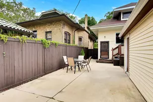 705 S Humphrey Ave, Oak Park, IL 60304 - Photo 33
