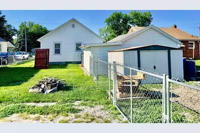 415 E 12th Street, Streator, IL 61364 - Photo 15