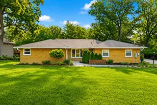 11917 S Timberlane Dr, Palos Park, IL 60464 - Photo 1