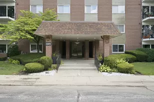 1025 S Fernandez Ave, Arlington Heights, IL 60005 - Photo 3