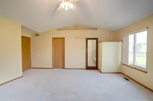 1411 Burnett Dr, Aurora, IL 60502 - Photo 23