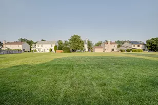 1411 Burnett Dr, Aurora, IL 60502 - Photo 37