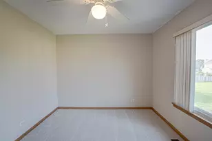 1411 Burnett Dr, Aurora, IL 60502 - Photo 15