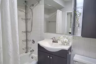 655 W Irving Park Rd, Chicago, IL 60613 - Photo 27