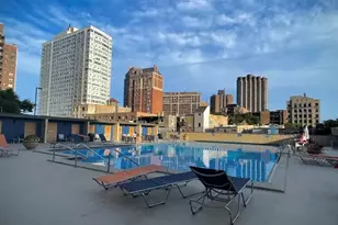 655 W Irving Park Rd, Chicago, IL 60613 - Photo 7