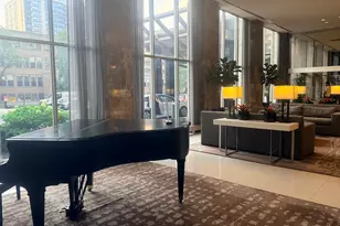 655 W Irving Park Rd, Chicago, IL 60613 - Photo 11