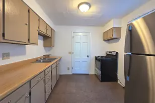 404 Morton Ave, Aurora, IL 60506 - Photo 5