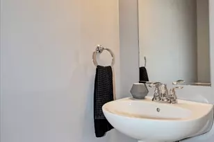 6127 Riverbend Pl, Lisle, IL 60532 - Photo 19