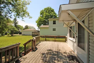 338 E Lakeview Avenue, Round Lake Beach, IL 60073 - Photo 5