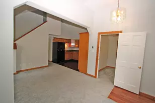 338 E Lakeview Ave, Round Lake Beach, IL 60073 - Photo 9