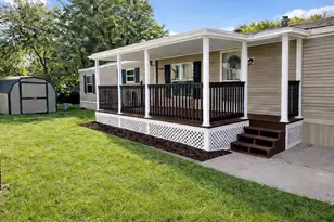 716 Treeview Ln, Round Lake Park, IL 60073 - Photo 1