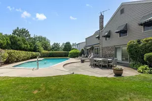 2621 Landwehr Rd, Glenview, IL 60026 - Photo 31