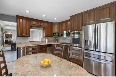 2621 Landwehr Road, Glenview, IL 60026 - Photo 7