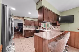 630 Oceola Dr, Algonquin, IL 60102 - Photo 9
