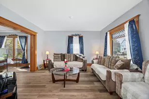 427 Grand Ave, Aurora, IL 60506 - Photo 5