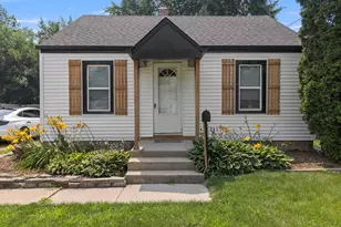 1112 Dalbigne St, Belvidere, IL 61008 - Photo 1