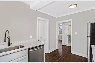 5004 W Newport Avenue #3E, Chicago, IL 60641 - Photo 5