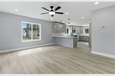 201 W 3rd Street, Streator, IL 61364 - Photo 5