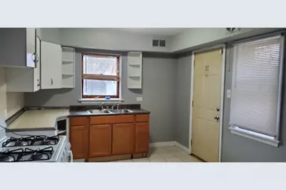 165 E 119th Street, Chicago, IL 60628 - Photo 11