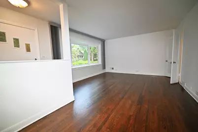 1570 Dewey Avenue, Evanston, IL 60201 - Photo 5
