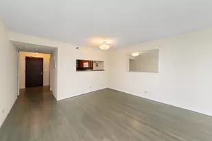 195 N Harbor Dr, Chicago, IL 60601 - Photo 3