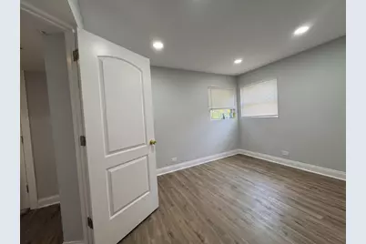5711 W 87th Place, Oak Lawn, IL 60453 - Photo 11