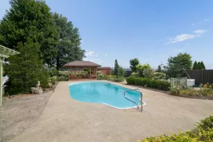 6229 Darline Dr, Saint Anne, IL 60964 - Photo 37