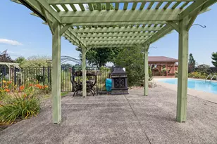 6229 Darline Dr, Saint Anne, IL 60964 - Photo 39