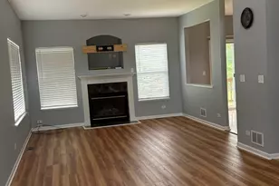 2250 Stoughton Dr, Aurora, IL 60502 - Photo 11