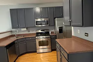 2250 Stoughton Dr, Aurora, IL 60502 - Photo 17