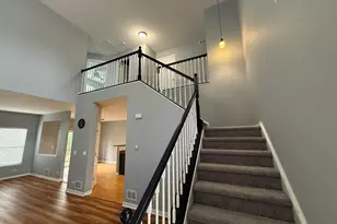2250 Stoughton Dr, Aurora, IL 60502 - Photo 5
