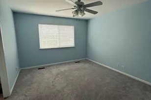 2250 Stoughton Dr, Aurora, IL 60502 - Photo 29