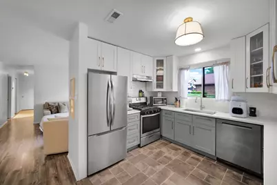 1651 Dover Court #A, Wheaton, IL 60189 - Photo 9