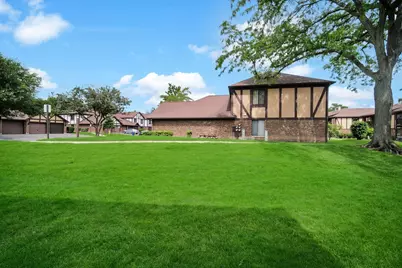 1651 Dover Court #A, Wheaton, IL 60189 - Photo 17