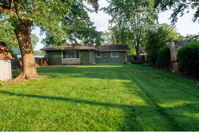 530 Maywood Lane, Hoffman Estates, IL 60169 - Photo 5