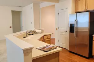 627 Americana Dr, Shorewood, IL 60404 - Photo 9