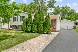 219 Countryside Ln, Lindenhurst, IL 60046 - Photo 25