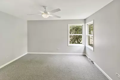 219 Countryside Lane, Lindenhurst, IL 60046 - Photo 9