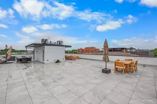 2640 N Bosworth Ave, Chicago, IL 60614 - Photo 33