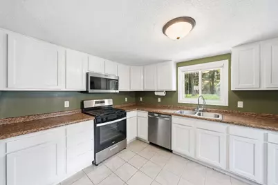 1923 Roberts Street, Wilmington, IL 60481 - Photo 7