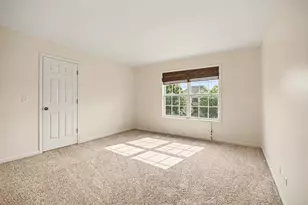 2095 Rockland Dr, Aurora, IL 60503 - Photo 13