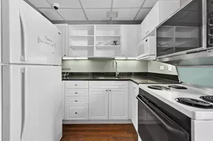 2650 N Lakeview Ave, Chicago, IL 60614 - Photo 31