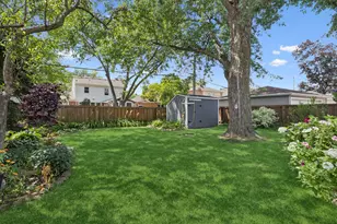 1705 Glenview Ave, Park Ridge, IL 60068 - Photo 21