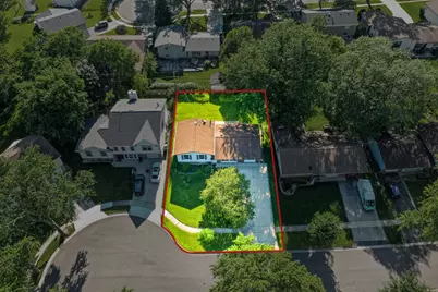 7798 Asbury Circle S, Hanover Park, IL 60133 - Photo 3