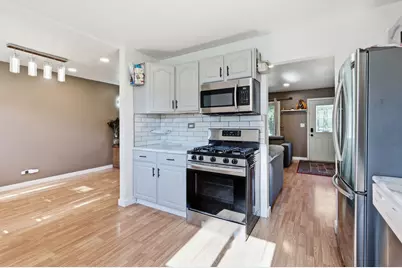 7798 Asbury Circle S, Hanover Park, IL 60133 - Photo 9