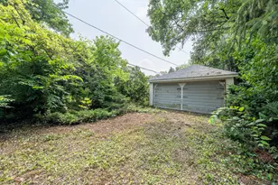 17757 Howe Ave, Homewood, IL 60430 - Photo 13