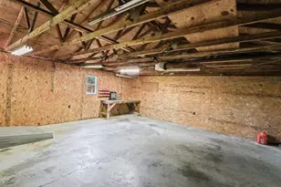 4581 Hotze Rd, Salem, IL 62881 - Photo 9