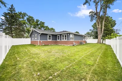601 Walnut Lane, Elk Grove Village, IL 60007 - Photo 21
