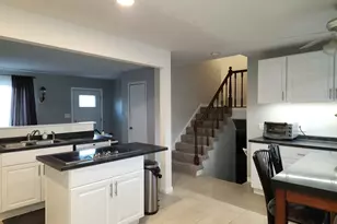 2412 Durness Ct, Crest Hill, IL 60403 - Photo 3