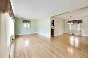 1601 Mayfair Ave, Westchester, IL 60154 - Photo 5